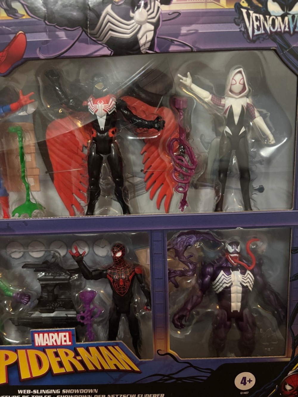 Spider-Man Epic Venom-Versus Super Heroes - Picture 3 of 6